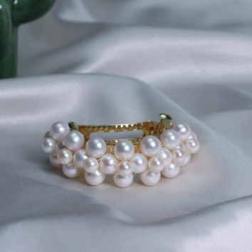 淡水パールのヘアクリップ ヘアピン　バレッタ  真珠　淡水真珠　6月誕生石　夏の誕生石