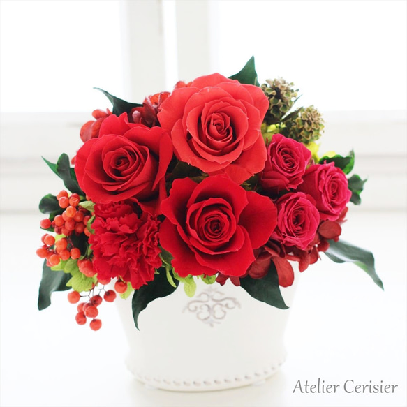 プリザーブドフラワー＜ララ＞コーラルレッド アレンジメント 赤い薔薇 カーネーション【お祝い】還暦 母の日 1枚目の画像