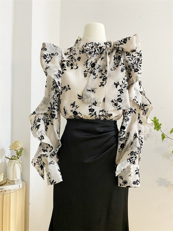 フレンチ系リボン花柄長袖シャツ女2025春デザイン減齢フリルブラウス