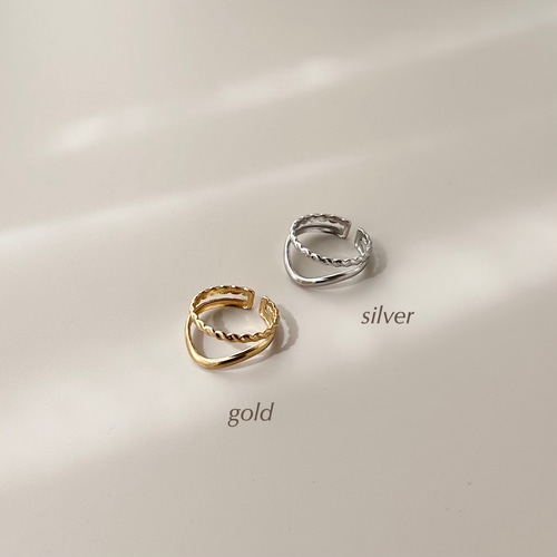 重ね付けに見える♪ 【 ダブルライン＊オープンリング 】フリーサイズ