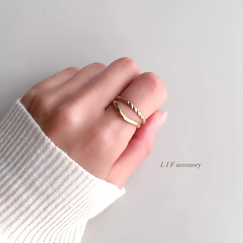 重ね付けに見える♪ 【 ダブルライン＊オープンリング 】フリーサイズ