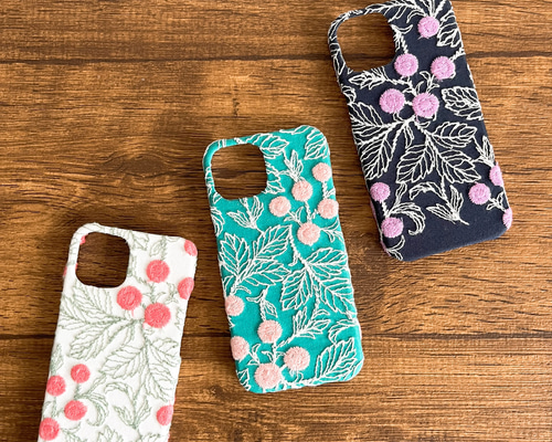 刺繍の花柄 iPhoneケース iPhoneケース 刺繍の花柄