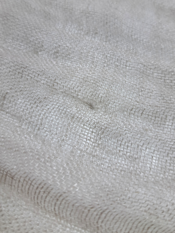 リネン100%軽やか三角ストール 8枚目の画像