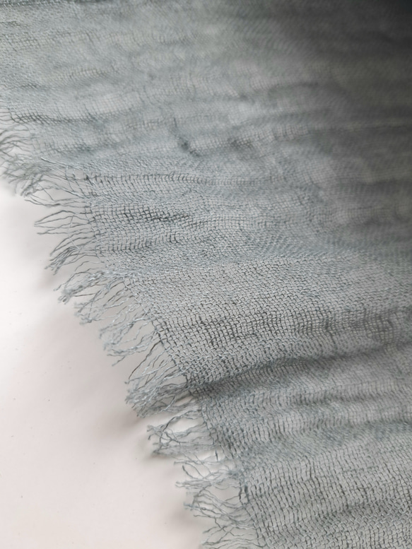 リネン100%軽やか三角ストール 5枚目の画像