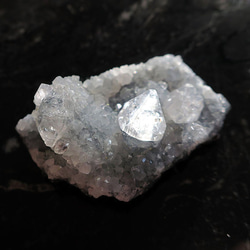 美石】ブラックアポフィライト×カルセドニー クラスター 魚眼石 結晶