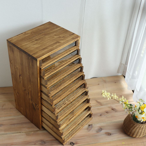 前面ガラスの小引き出し10杯（ミシン糸の収納棚、レターケース