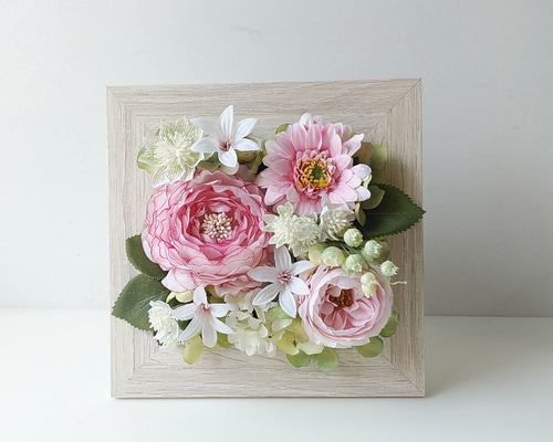 ラナンキュラスのウッドフレームアレンジ/フラワーギフト/1点物/敬老の