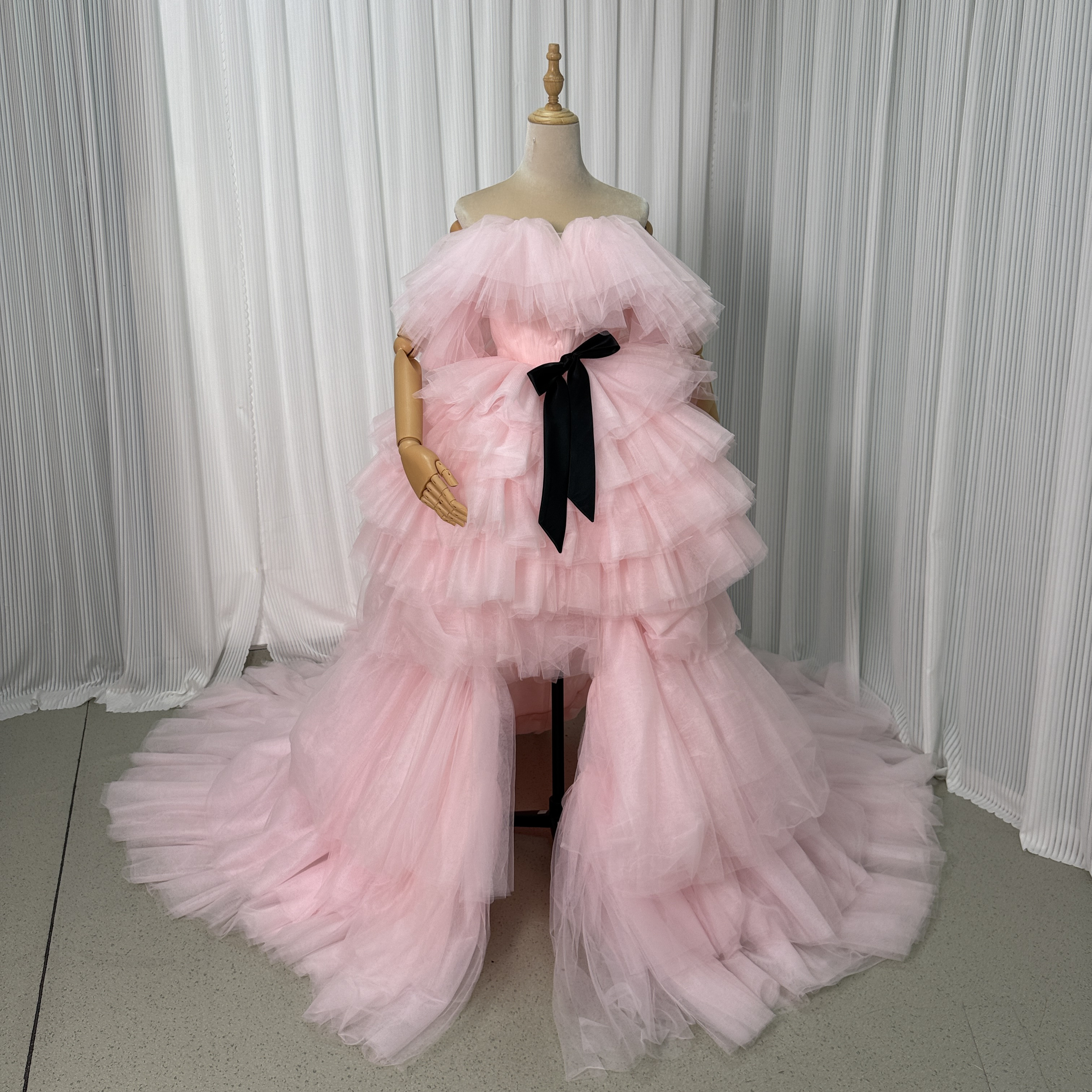 送料無料！カラードレス ミニドレス ピンク ビスチェタイプ リボン 可愛い 披露宴/結婚式 抜群のおしゃれ見え ロングト