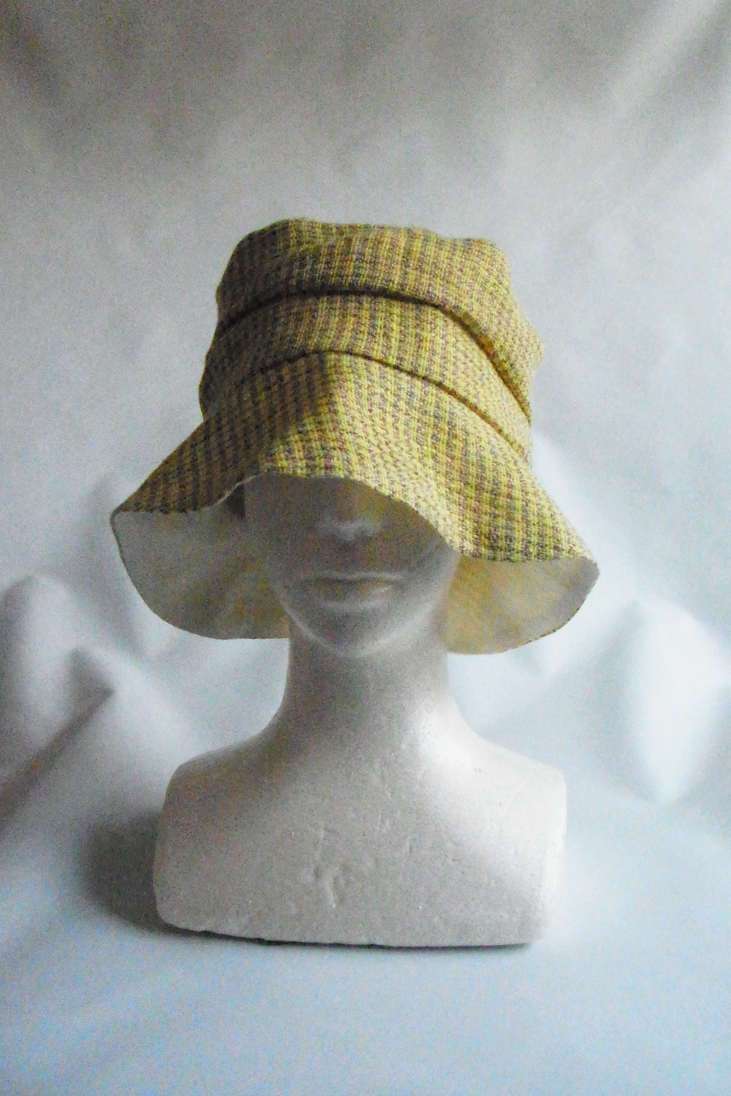 【手織り】リネンドレープハット 4,675円