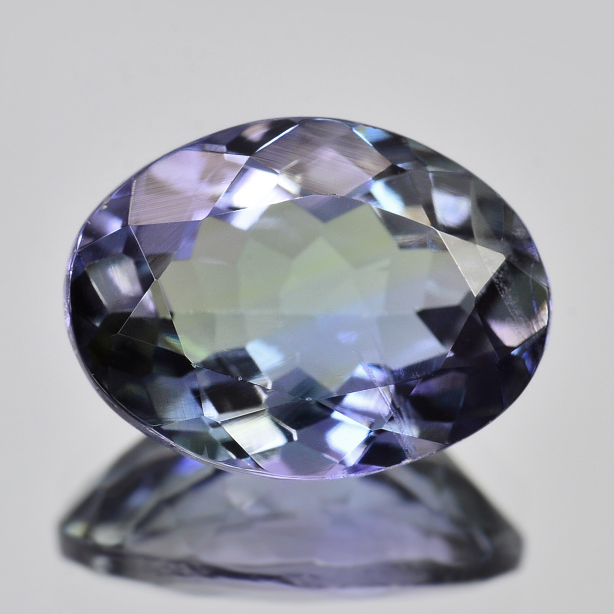 ソ付 非加熱タンザナイト 1.589ct ルース オーバル バイカラー