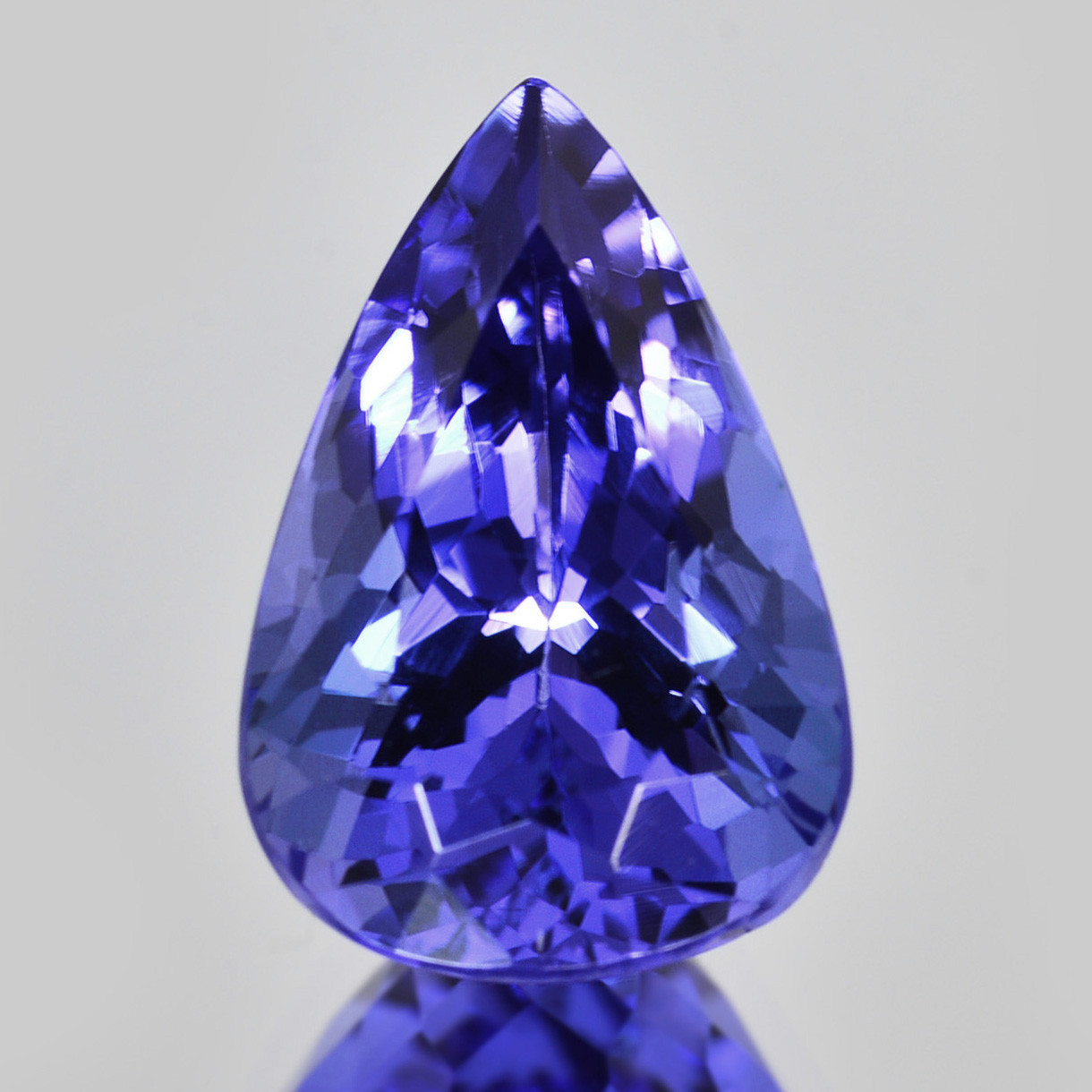 タンザナイト 2.119ct ミニ鑑別書付き ルース ペアシェイプ