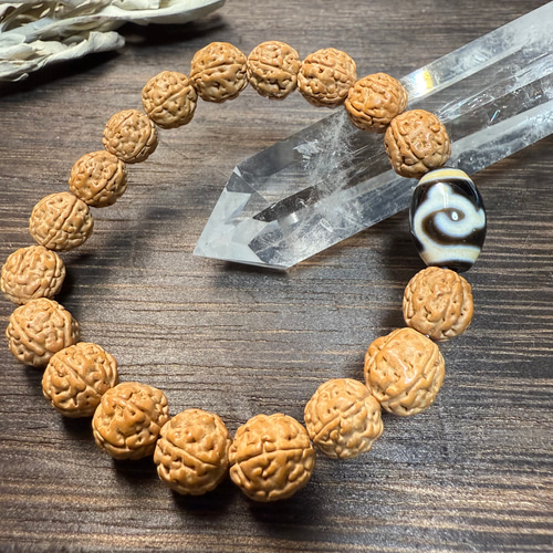 女性の守り神』☆ 緑度母天珠 ☆グリーンターラ☆菩提樹 ブレスレット