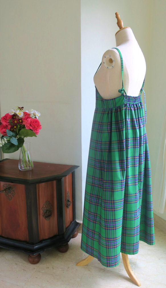 【インドネシア/サロン】インドネシアのグリーン・キャミソールワンピース・シンガポールから送料無料 6枚目の画像