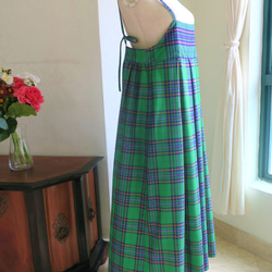 【インドネシア/サロン】インドネシアのグリーン・キャミソールワンピース・シンガポールから送料無料 3枚目の画像