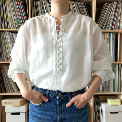 エストネーション取扱い　COLUMN くるみボタンブラウス　白 クルミボタンスキッパーブラウス/le.coeur blanc(ルクールブラン