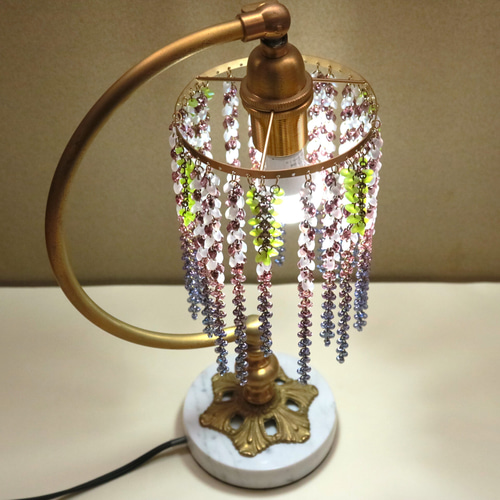 耀く藤の花のランプ スタンドライト・テーブルランプ Heart Bouquet