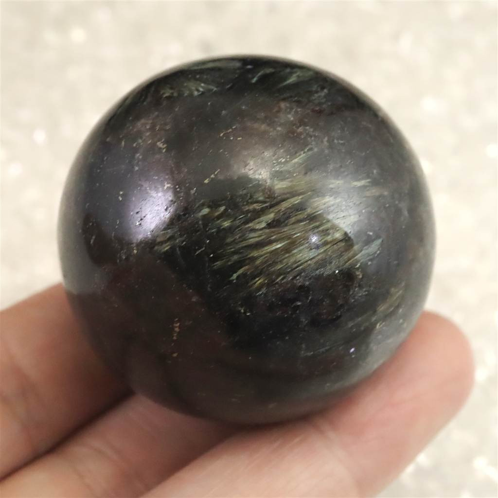 H&E社 アルベゾナイト アルベゾン閃石　40mm スフィア 113.0g #86390