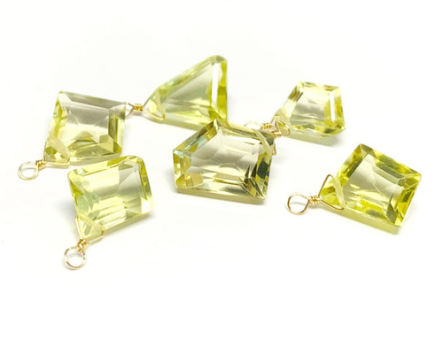 409 宝石質ピンクアメジスト・レモンクォーツ・クリスタルのチャーム