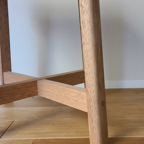 1点のみ】ひとつで足りる無垢の正方形スツール サイドテーブル ラワン