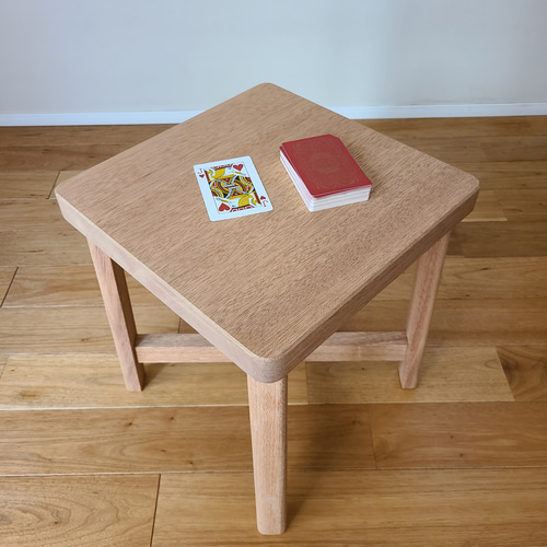 1点のみ】ひとつで足りる無垢の正方形スツール サイドテーブル ラワン