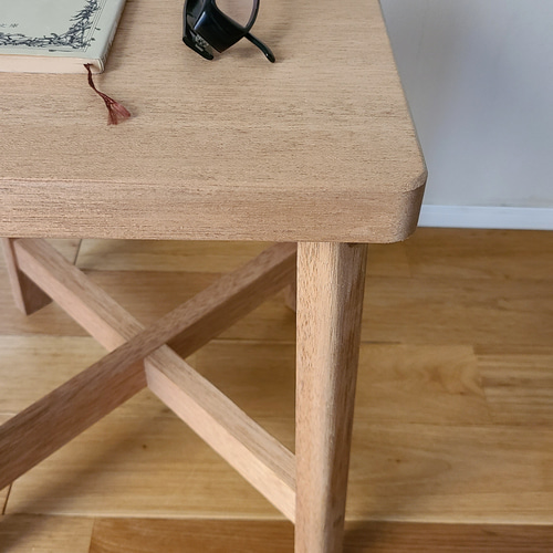 1点のみ】ひとつで足りる無垢の正方形スツール サイドテーブル ラワン