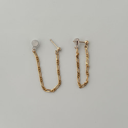 k18ヴィンテージ　華奢なフラットコネクトチェーンの揺れる耳飾り　14kgfピアス 4枚目の画像