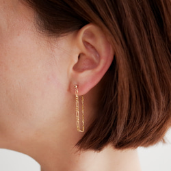 k18ヴィンテージ　華奢なフラットコネクトチェーンの揺れる耳飾り　14kgfピアス 5枚目の画像