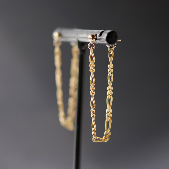 k18ヴィンテージ　華奢なフラットコネクトチェーンの揺れる耳飾り　14kgfピアス 1枚目の画像