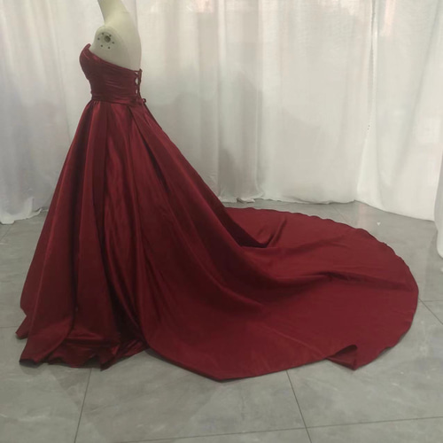 カラードレス ボルドー色 ベアトップ 光沢サテン ロングトレーン
