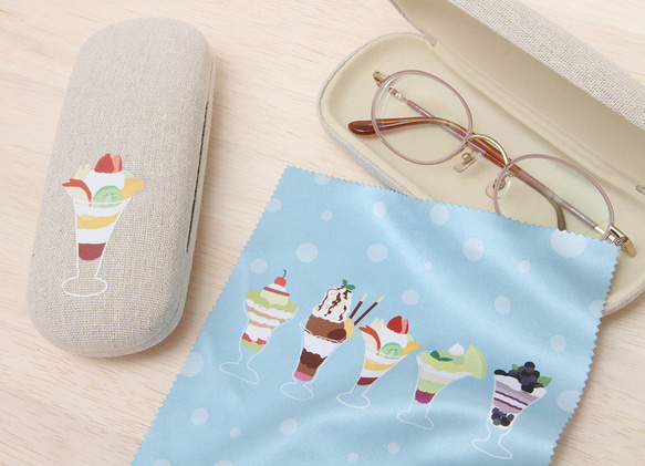 【New】パフェのメガネセット〈メガネケース＆クリーナークロス〉 1枚目の画像