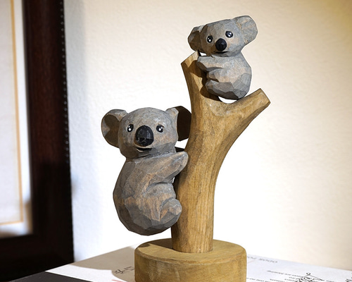 超レア　ドレクセル　ヘリテイジ　コアラ　置物　木彫り　木製　動物 超レア ドレクセル ヘリテイジ コアラ 置物 木彫り 木製 動物