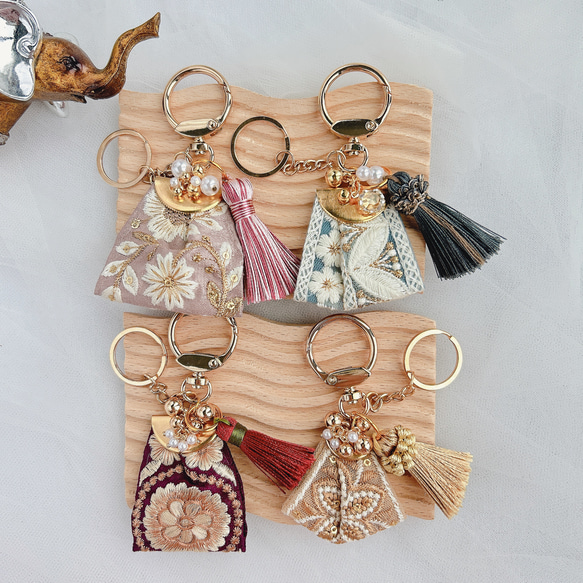 ⑅インド刺繍リボン⑅キーホルダー キーホルダー hanyuka