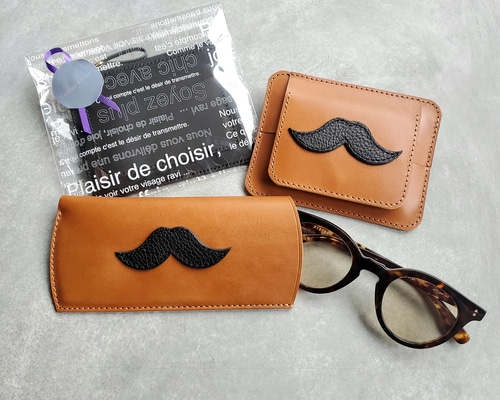 ◇2点セット◇王様の黒ひげメガネケース&ポケットティッシュケース