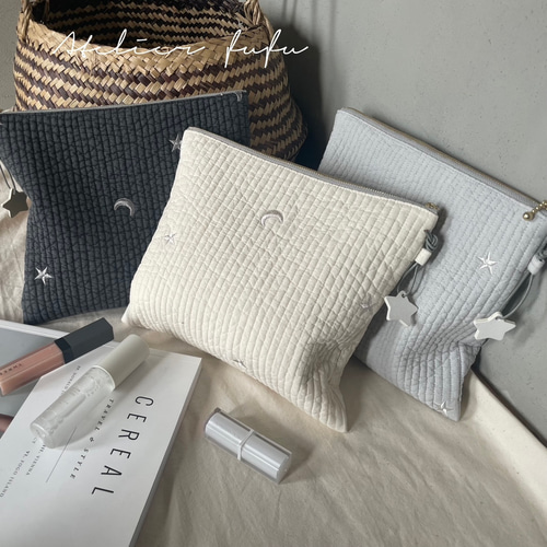 刺繍入りフラットポーチL】大きめ ポイポイ入れられるマルチポーチ