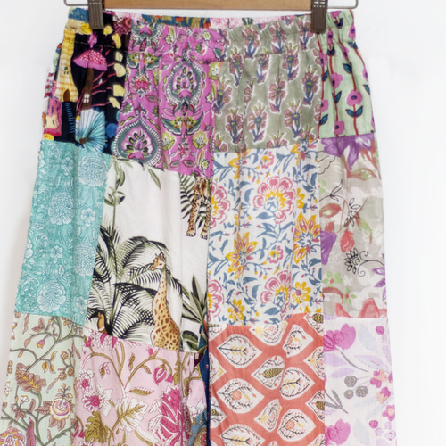 M】花 パッチワーク ブロックプリント カンタキルト397 M】花 パッチ