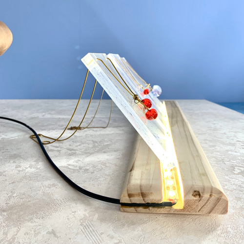 ADA LEDライト アクリルスタンド付き LEDライト付きネックレス展示台｜アクリルスタンド用スポット
