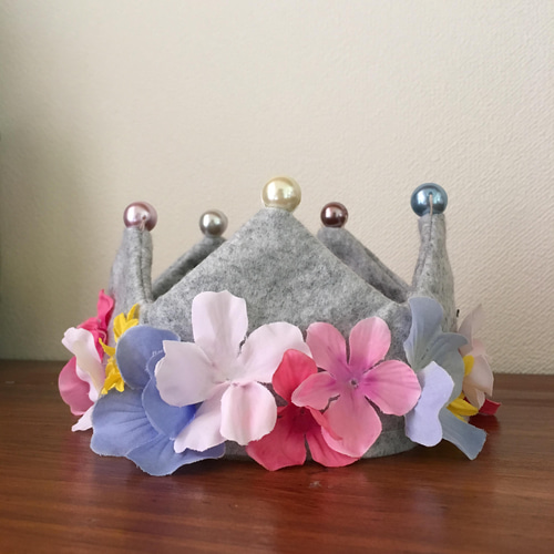 花かんむり　花冠　ハーフバースデー　誕生日　結婚式　ベビークラウン　髪飾り お花*名入れパーティーハット》花冠 花かんむり 王冠 誕生日