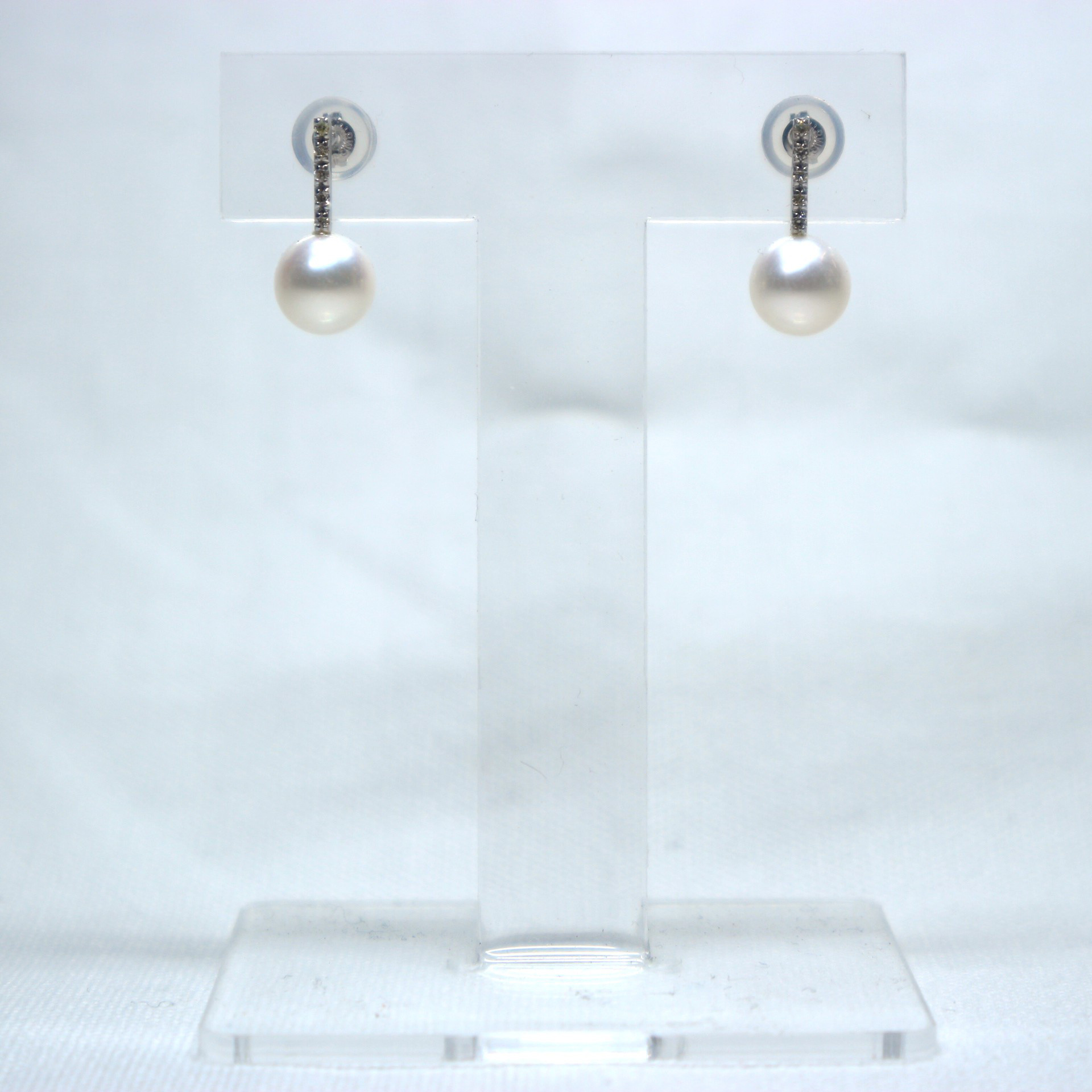 K18WGアコヤ真珠ピアス⑪（7.0mm珠)