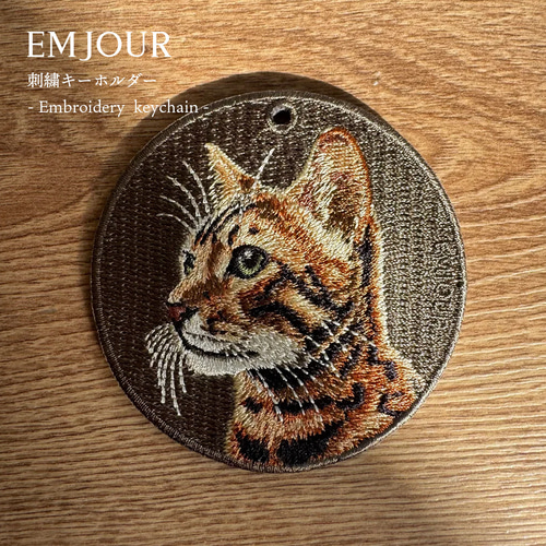 激レア✨カールヘルム デニムベースボールシャツ 野球 ワッペン刺繍 猫目ボタン キーホルダー 刺繍 ベンガル猫 ベンガル ペット キーチェーン