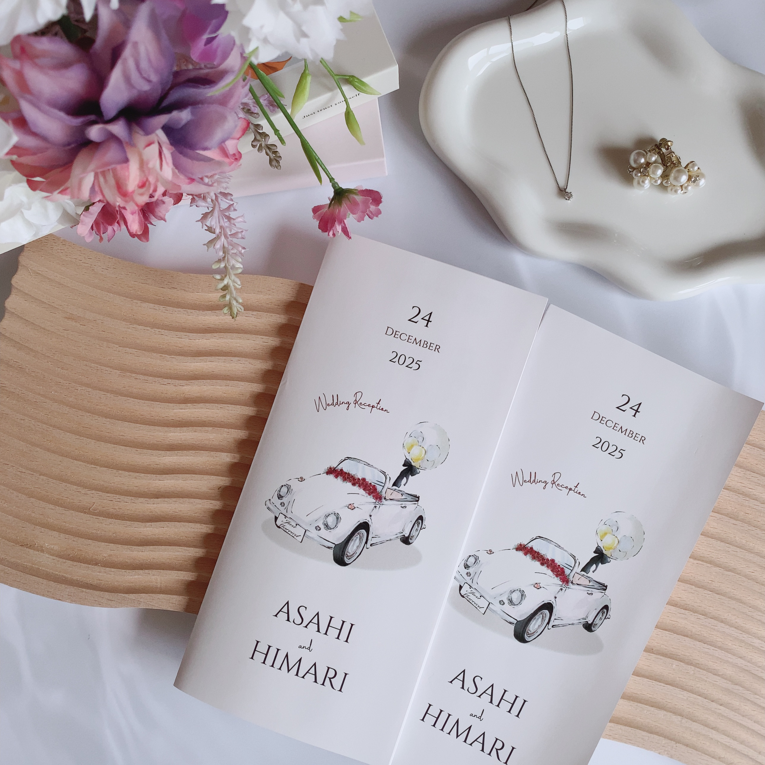 結婚式　席次表　メニュー表　プロフィール付き　A4 三つ折り