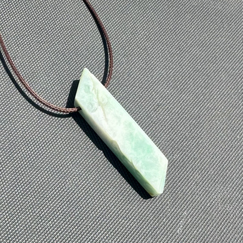 ★高級品一点物　【本翡翠ろうかん葡萄】天然石本翡翠(台付き) ☆高級品一点物 【本翡翠ろうかん葡萄】天然石本翡翠(台付き) ろう