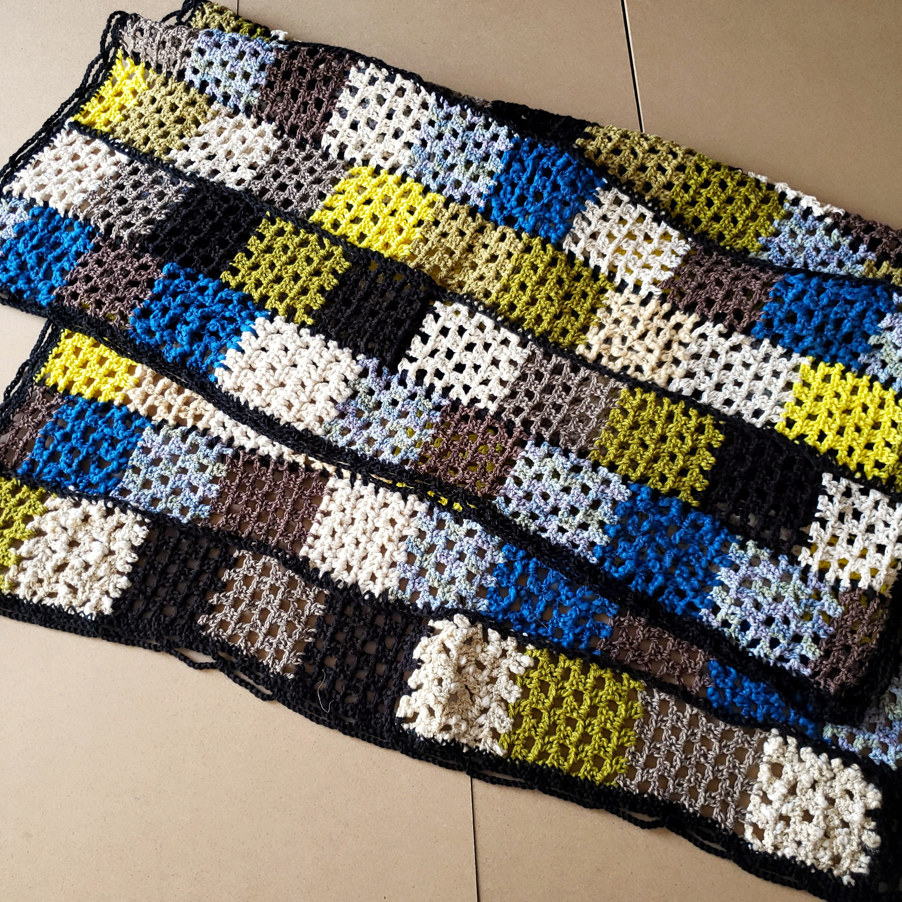 かぎ針編みのミニブランケット・マルチカバー＊ステンドグラス＊