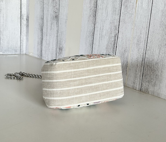 creema限定　素敵な刺繍、携帯ポーチ、１点もの 4枚目の画像
