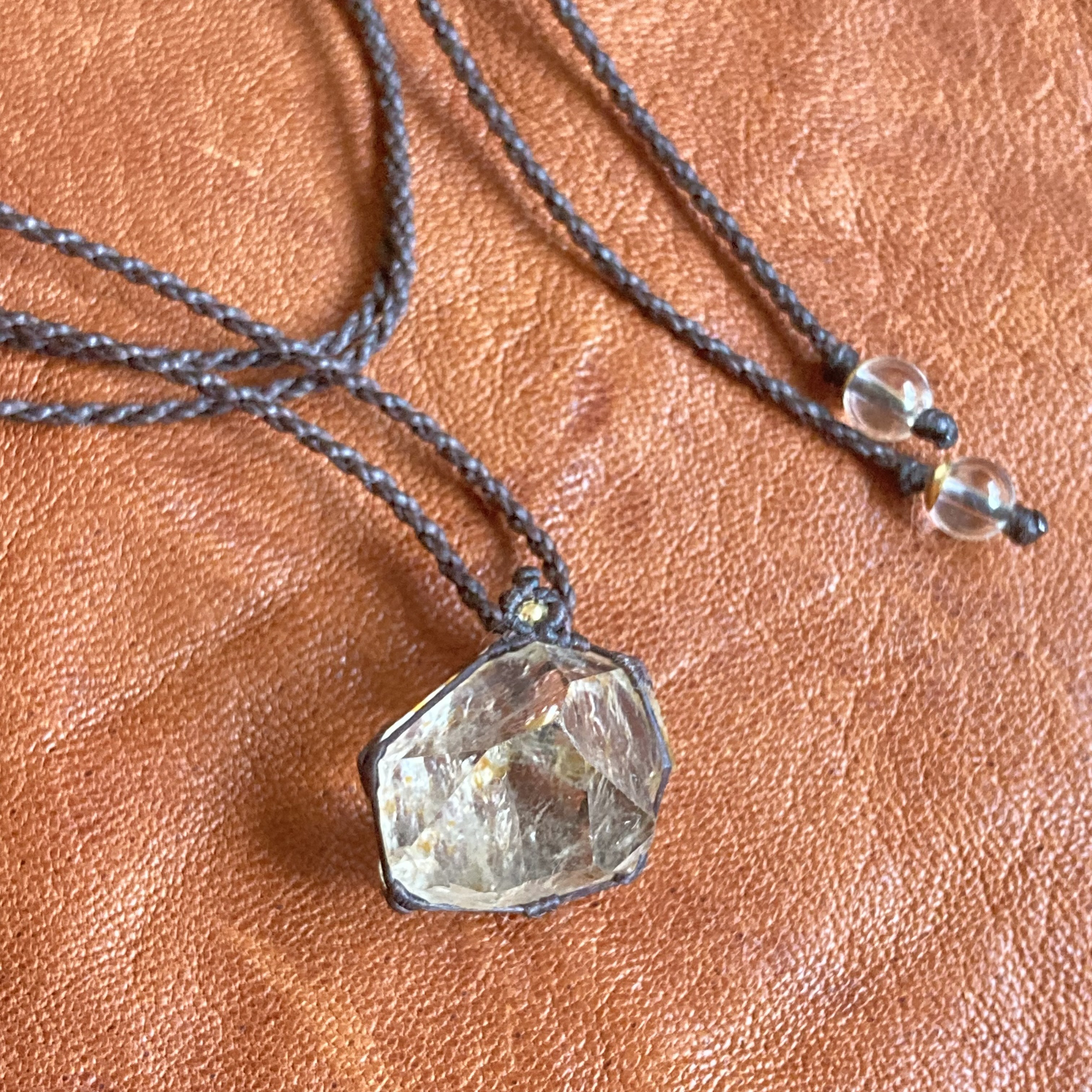 -国産水晶- 長野県水晶マクラメネックレス