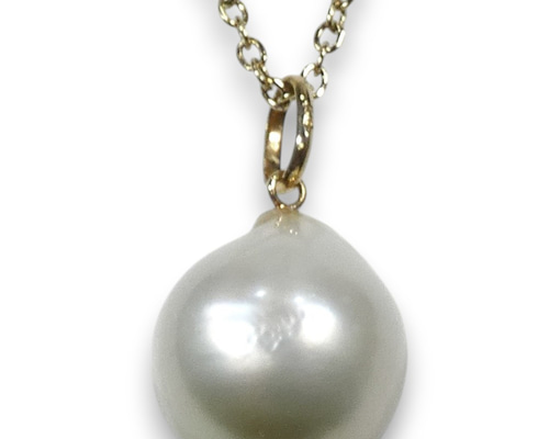 パールペンダントトップ 18金（K18）枠 南洋白蝶真珠約15.4mm×13.3mm珠