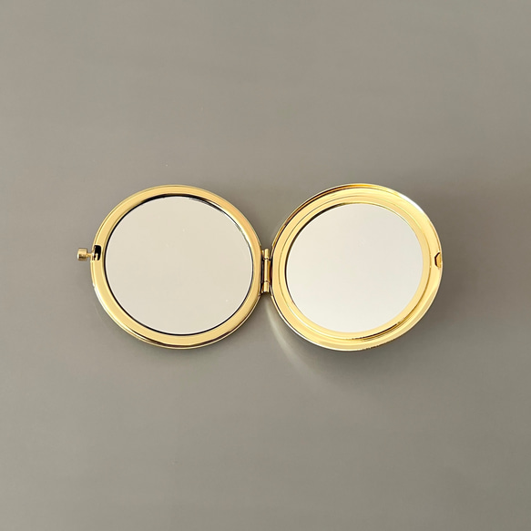 【受注制作】新作♦モロッカン生地のコンパクトミラー♦イデアル♦ベージュ♦ゴールド♦拡大鏡 * ギフトにおすすめ * 8枚目の画像