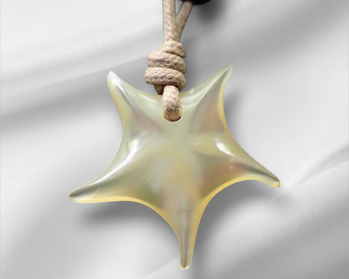 波のきらめき】夜光貝のスターフィッシュネックレス｜沖縄の海から届い