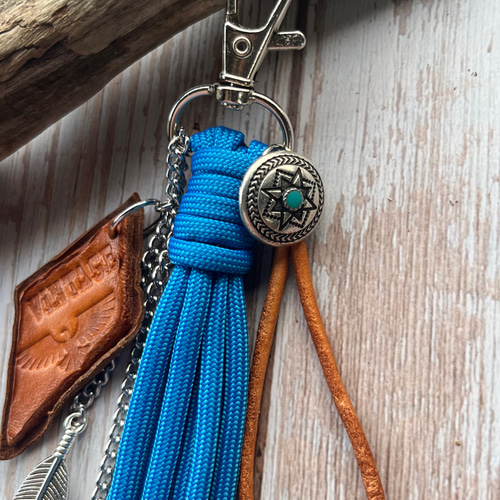 革タグ バッグチャーム パラコード じゃらじゃらバッグチャーム バッグ