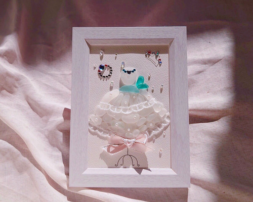 シーグラスアート『 Happy Wedding♡♡～ globe 』 シーグラスアート「ウェディングドレス」 絵画 pinksavon 通販