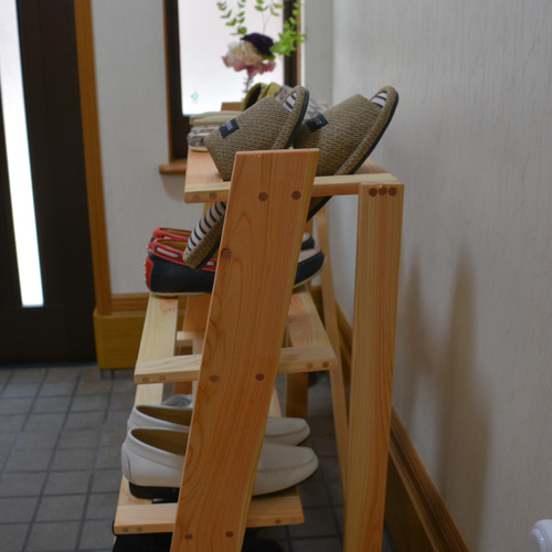 シューズラック 幅73cm 奥行40cm 高さ80cm 無垢のヒノキ 靴棚 靴箱